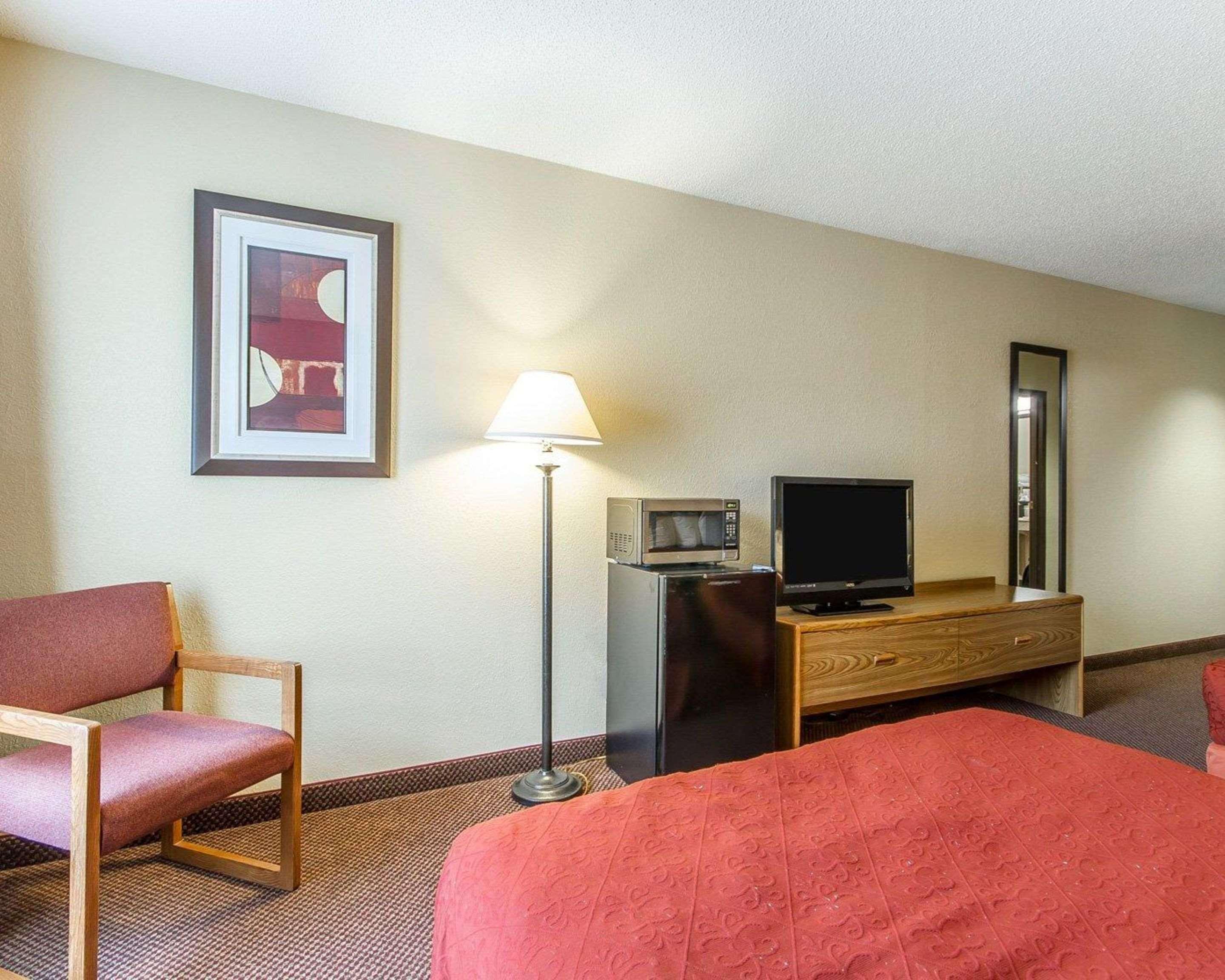 Hotel Americinn By Wyndham Reedsburg