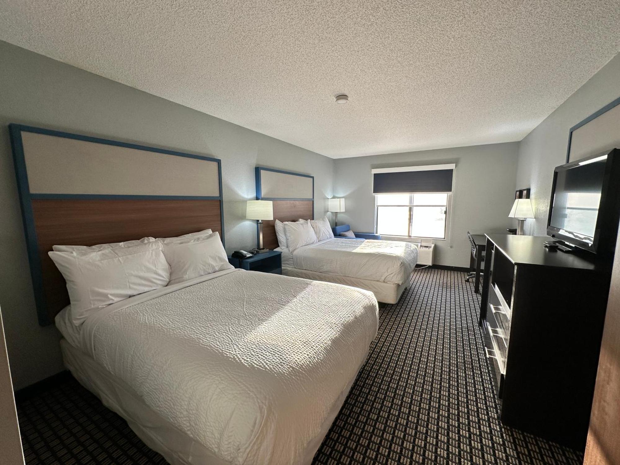 Hotel Americinn By Wyndham Reedsburg