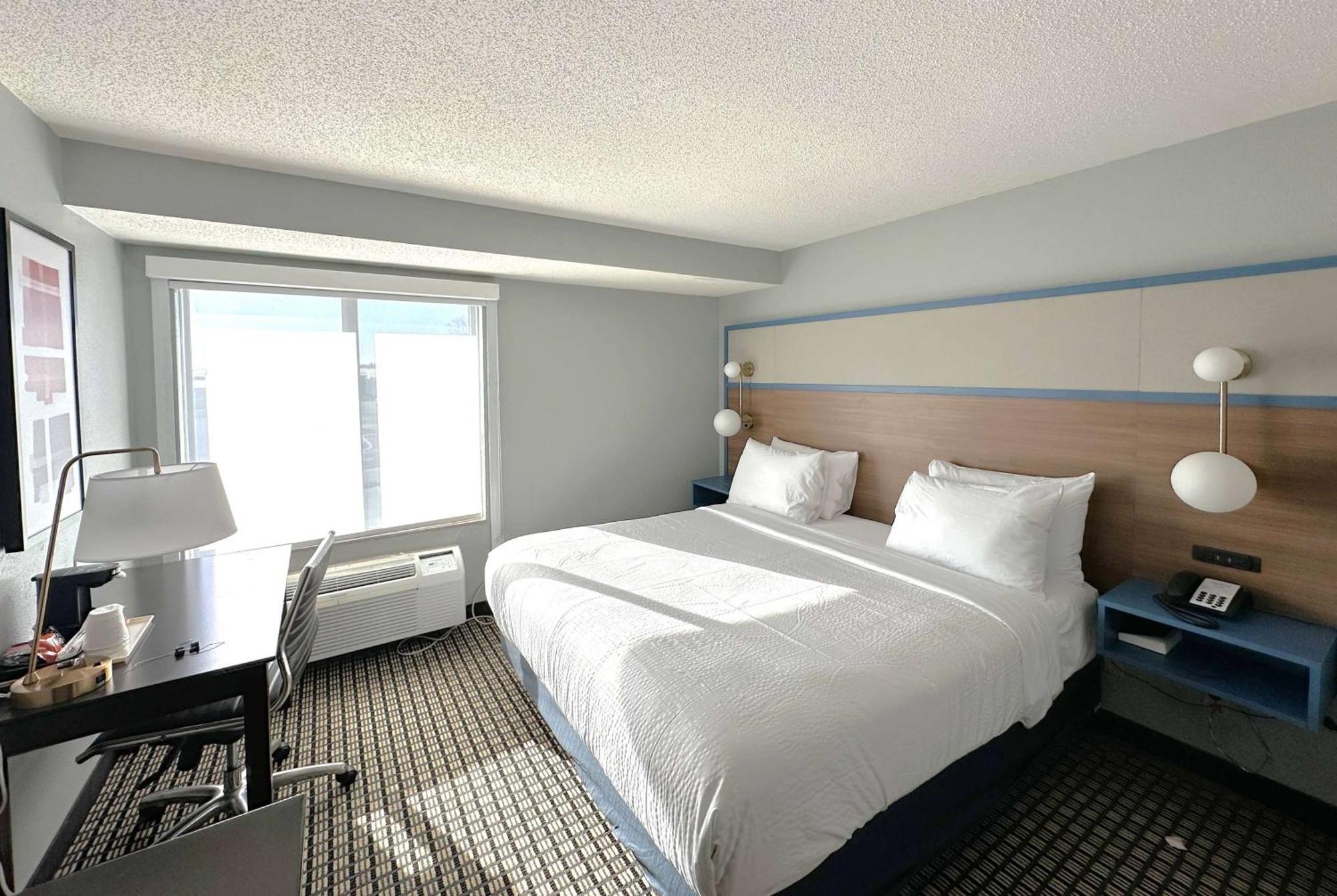 Hotel Americinn By Wyndham Reedsburg